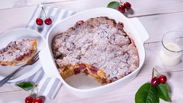 Warum Kirschenmichel mehr kann als Omas Brotauflauf: Inspiration, Kreativität und echte Backfreude Cover